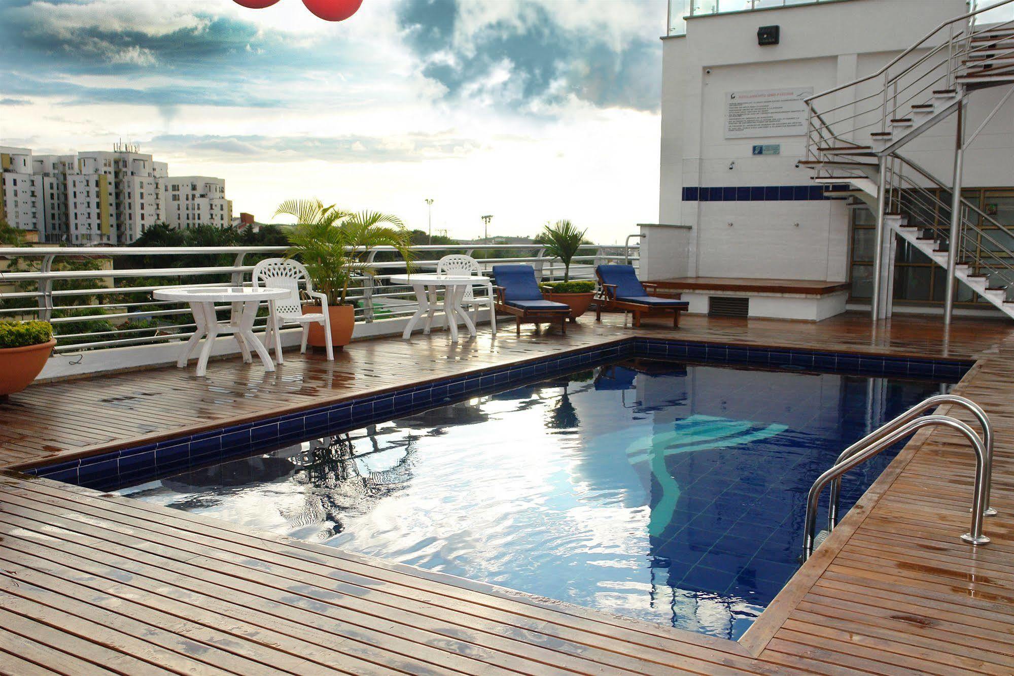 Top Deck Hotel Перейра Екстер'єр фото